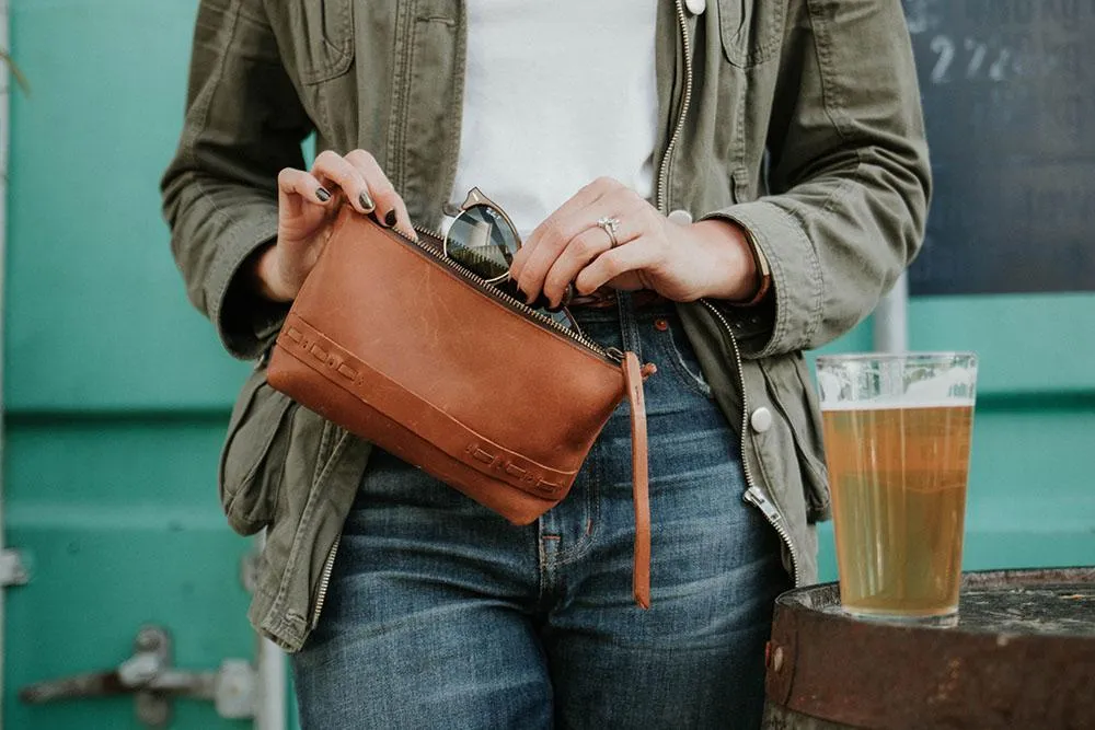BORSA Convertible Leather Crossbody Bag