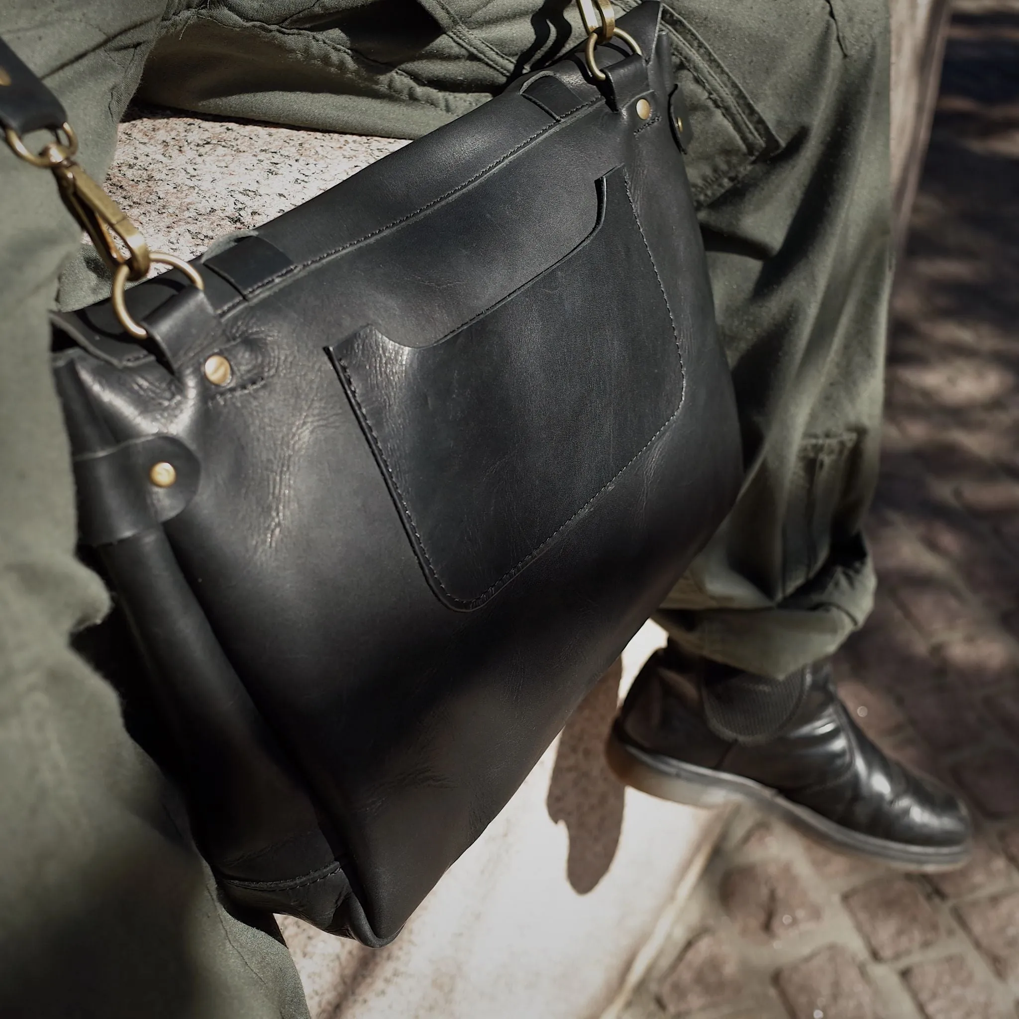 Champlain Leather Satchel – Black Edition