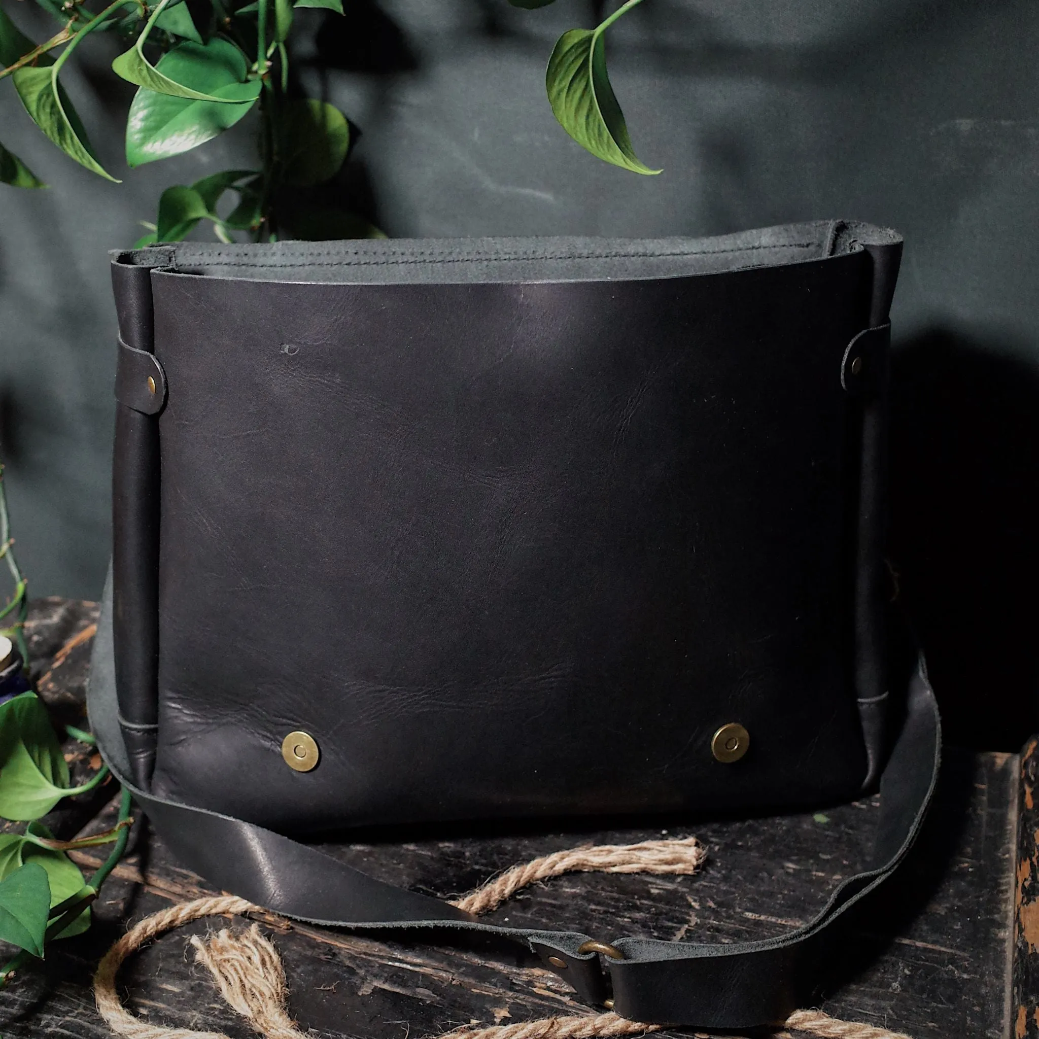 Champlain Leather Satchel – Black Edition