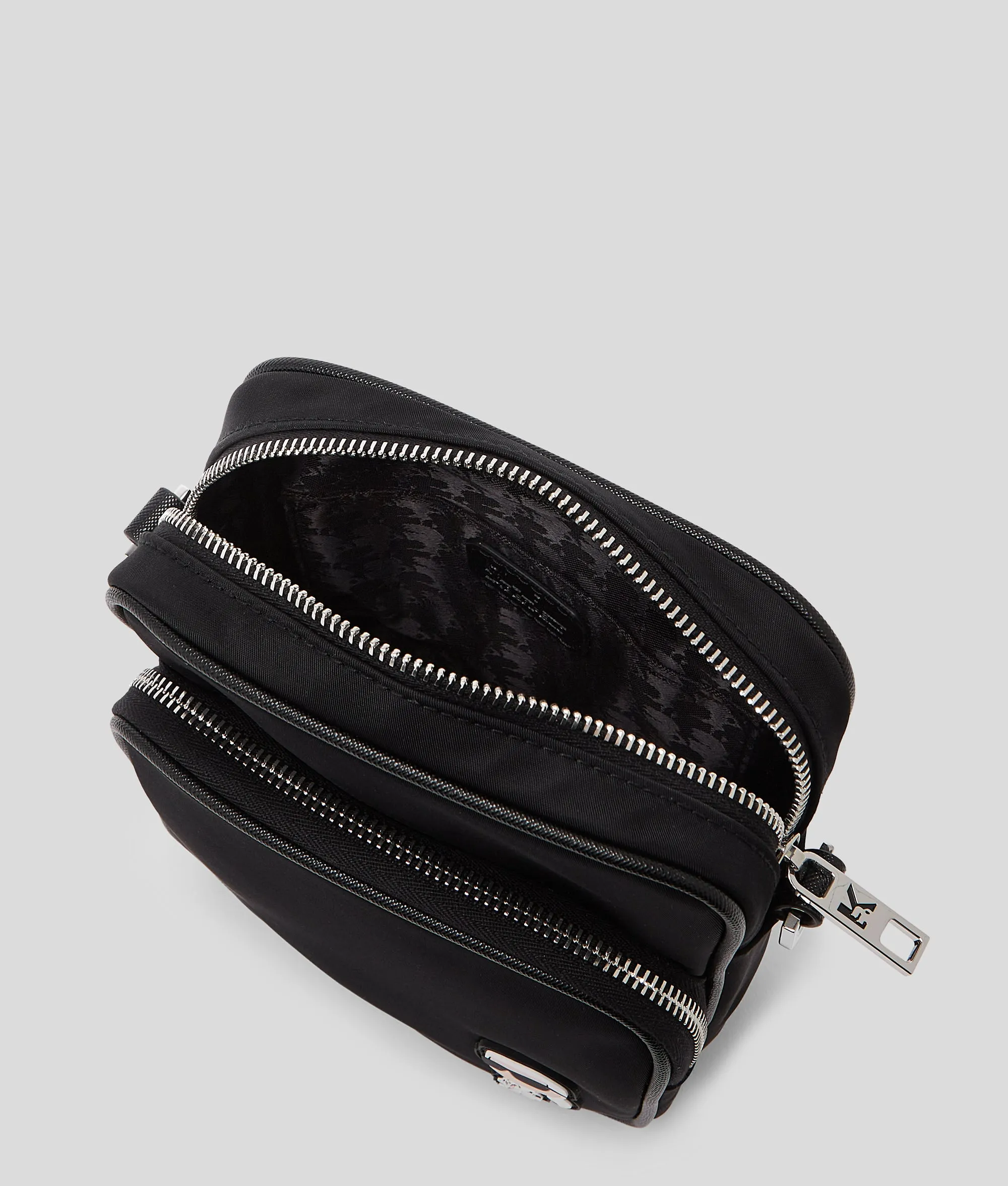 IKON NYLON SMALL MESSENGER