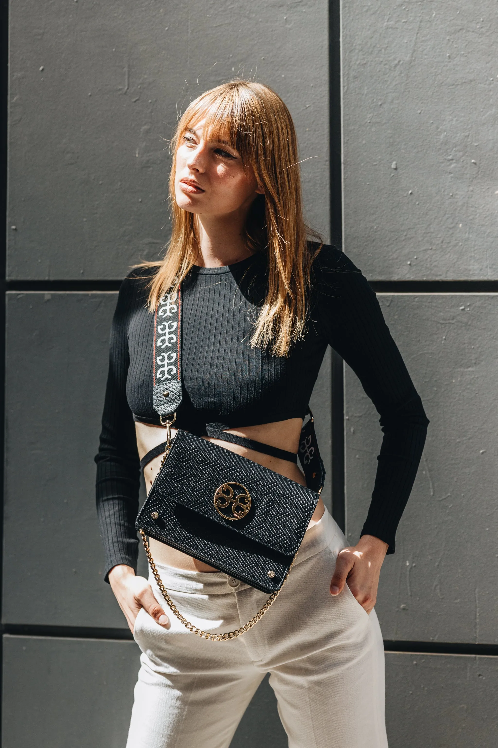 Lizy Leather Shoulder Bag - Black Textured Leather
