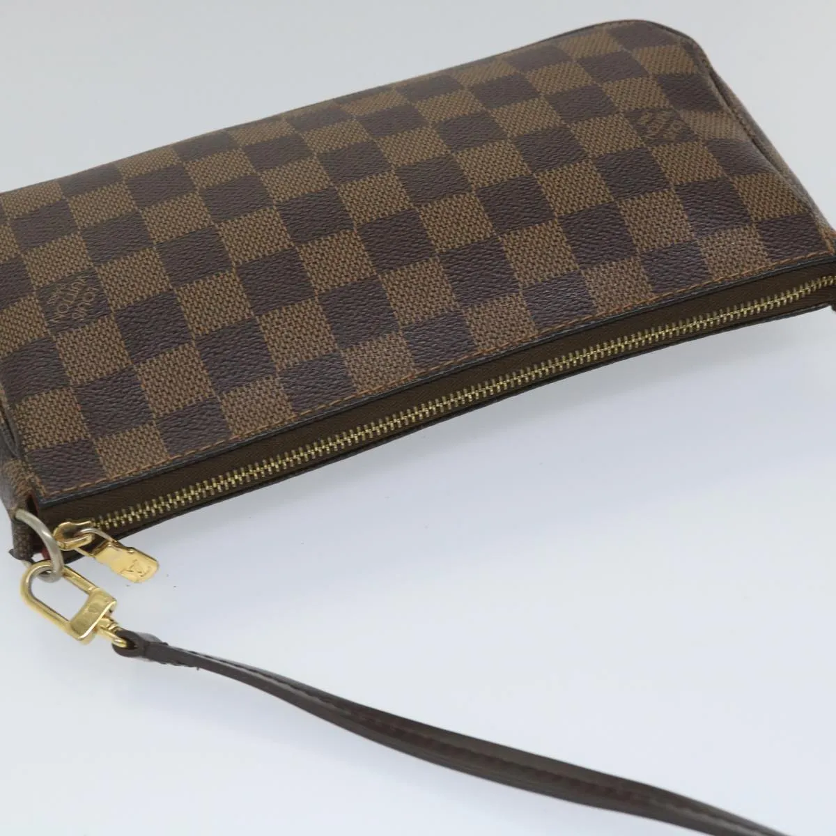 Louis Vuitton Pochette Accessoire  Canvas Shoulder Bag ()