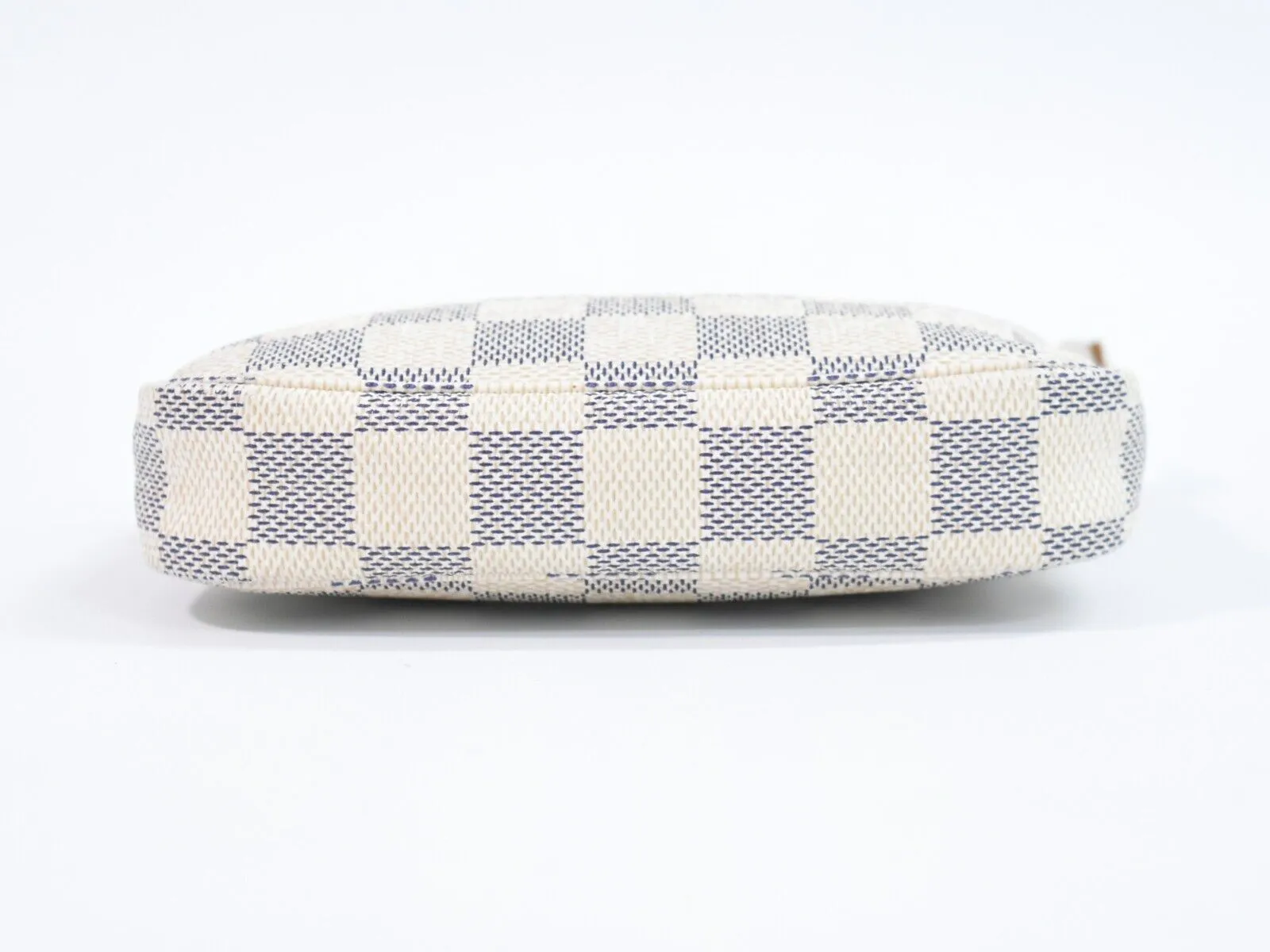 Louis Vuitton Pochette Accessoires  Canvas Clutch Bag ()