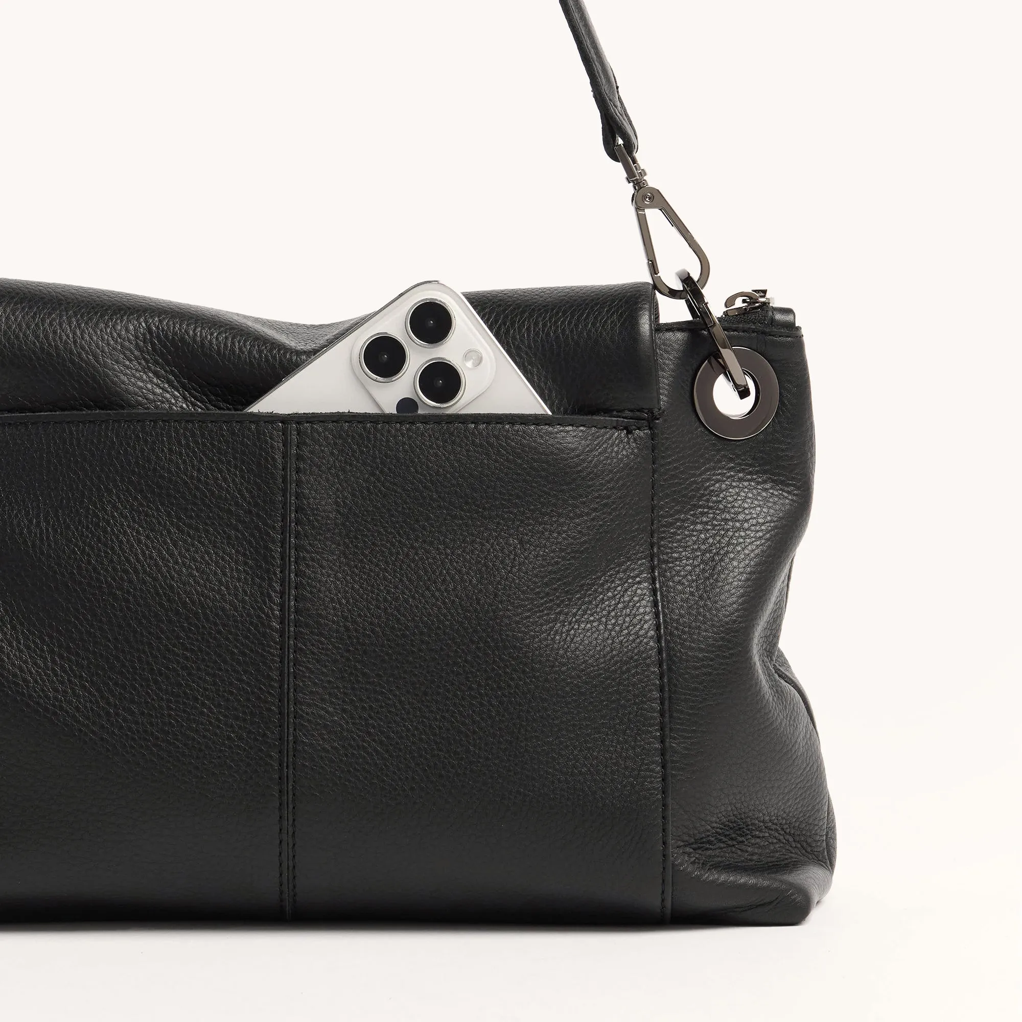 VIP Grand | Black/Gunmetal